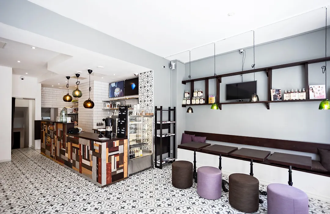 Eight Rooms-1